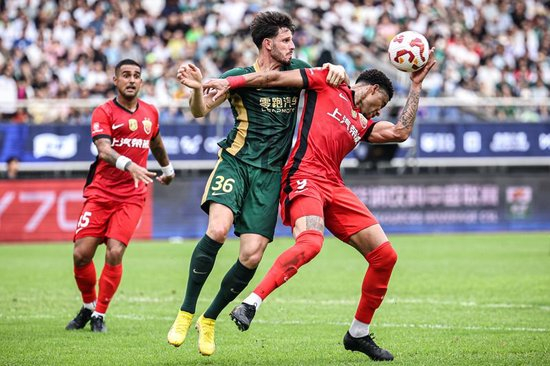 海港2-2浙江:穆斯卡特换人迟疑+引援错位,2-0优势遭读秒绝平 海港2-2浙江:穆斯卡特换人迟疑+引援错位,2-0优势遭读秒绝平