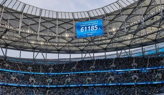 61185人见证！国安两记头球破英博不败金身，法比奥4场5球